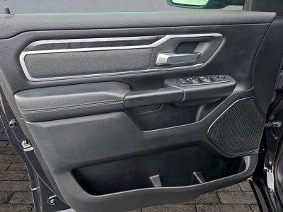2020 RAM 1500 Big Horn Crew Cab 4x4 5'7" Box
