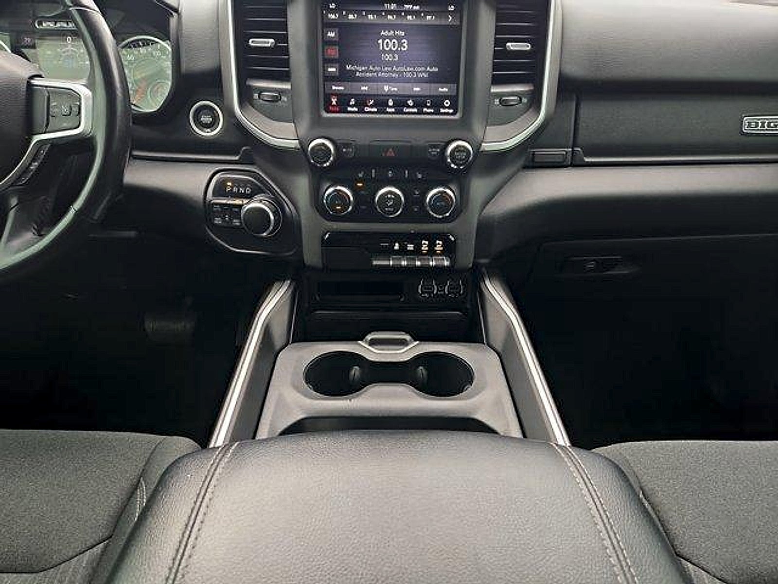 2020 RAM 1500 Big Horn Crew Cab 4x4 5'7" Box