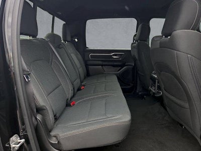 2020 RAM 1500 Big Horn Crew Cab 4x4 5'7" Box