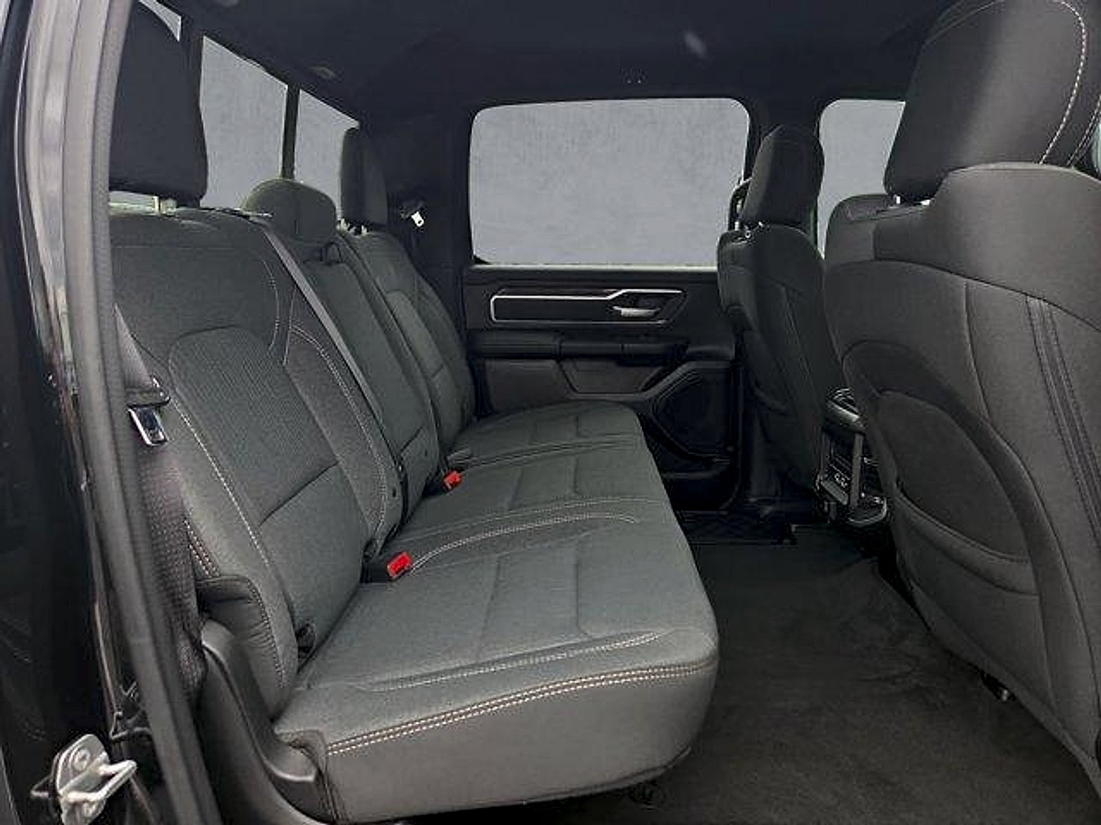 2020 RAM 1500 Big Horn Crew Cab 4x4 5'7" Box