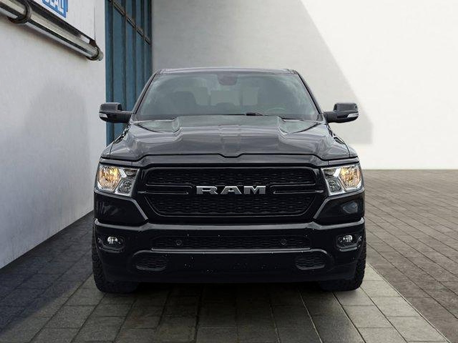 2020 RAM 1500 Big Horn Crew Cab 4x4 5'7" Box