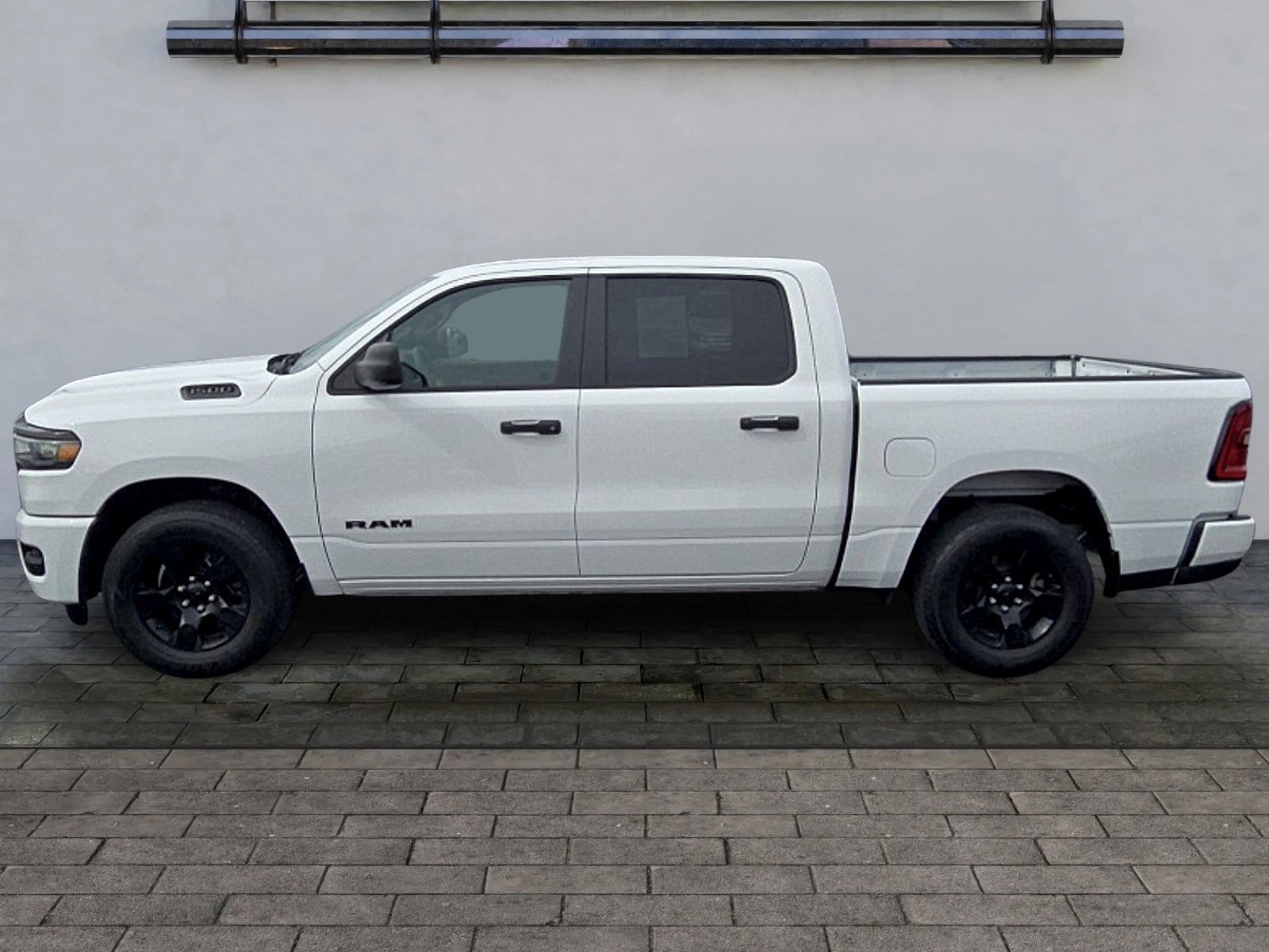 2025 RAM 1500 Tradesman Crew Cab 4x4 5'7" Box