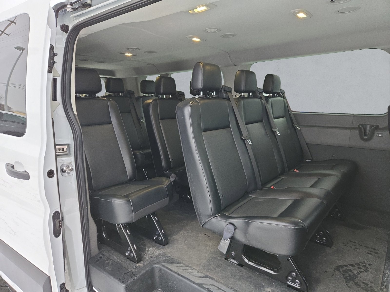 2025 Ford Transit Passenger Wagon XL