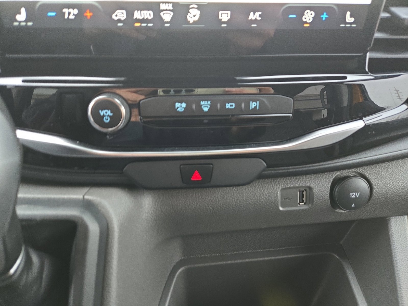 2026 Ford Transit Passenger Wagon XLT