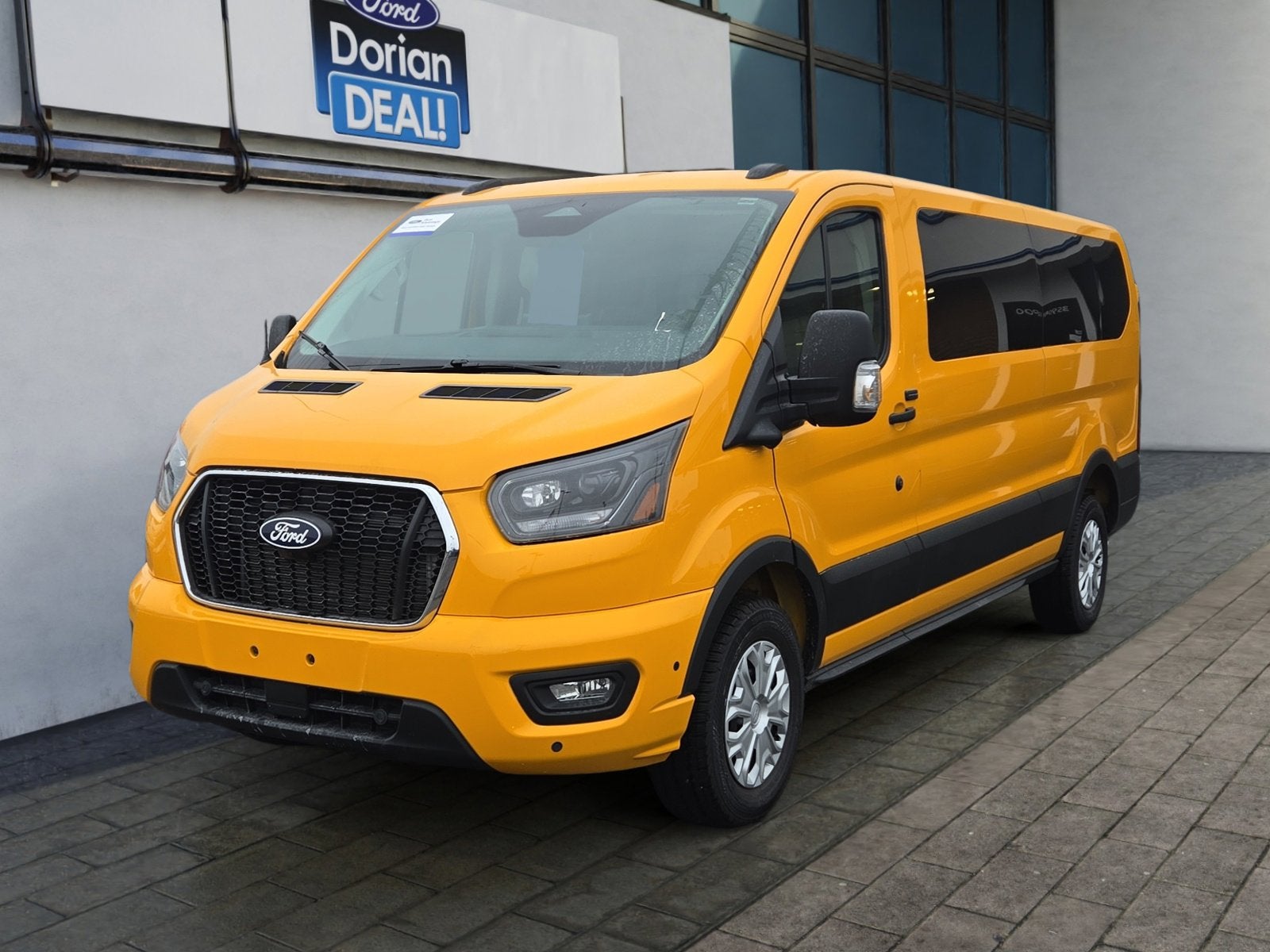 2026 Ford Transit Passenger Wagon XLT