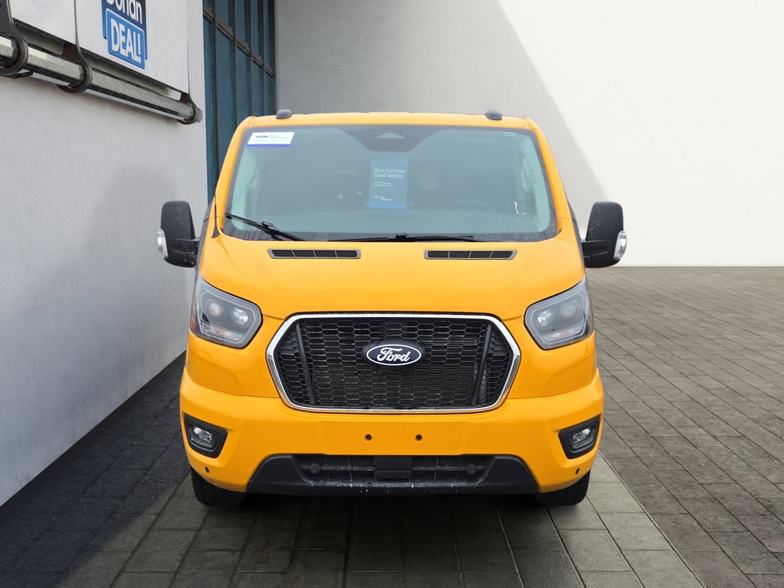 2026 Ford Transit Passenger Wagon XLT