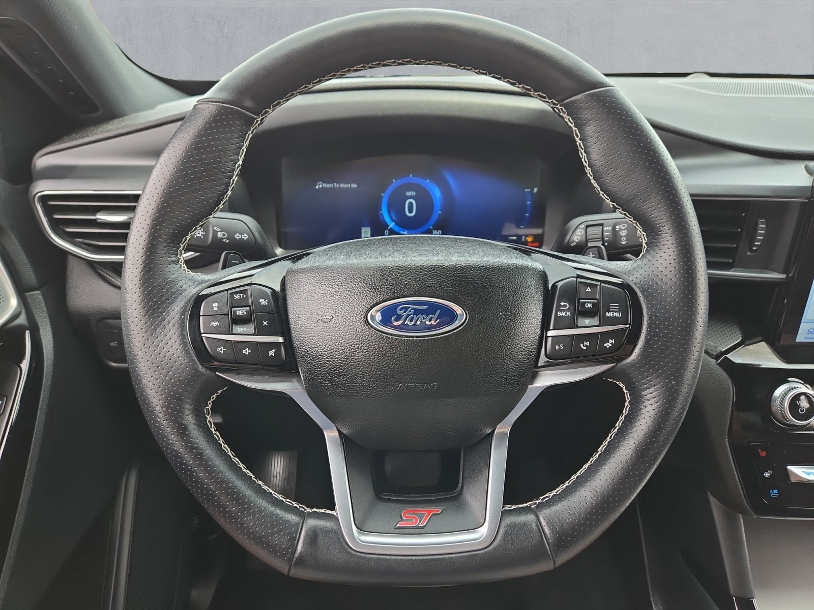 2022 Ford Explorer ST