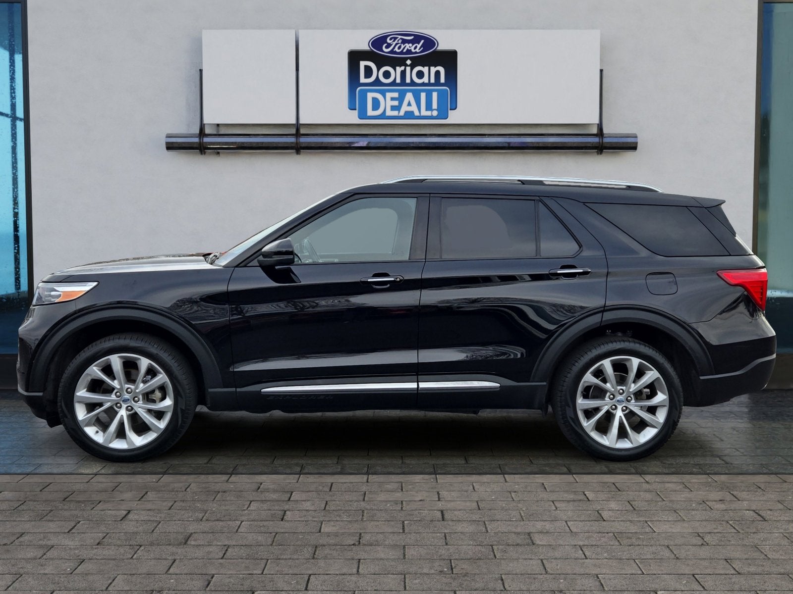 2023 Ford Explorer Platinum