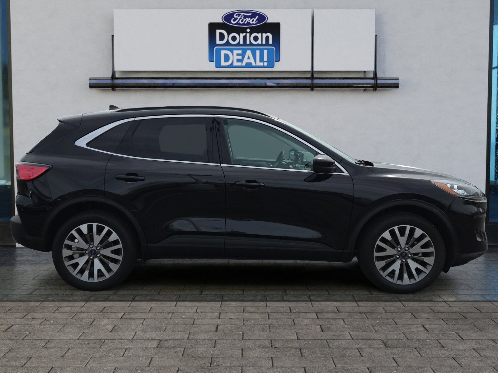 2022 Ford Escape Titanium