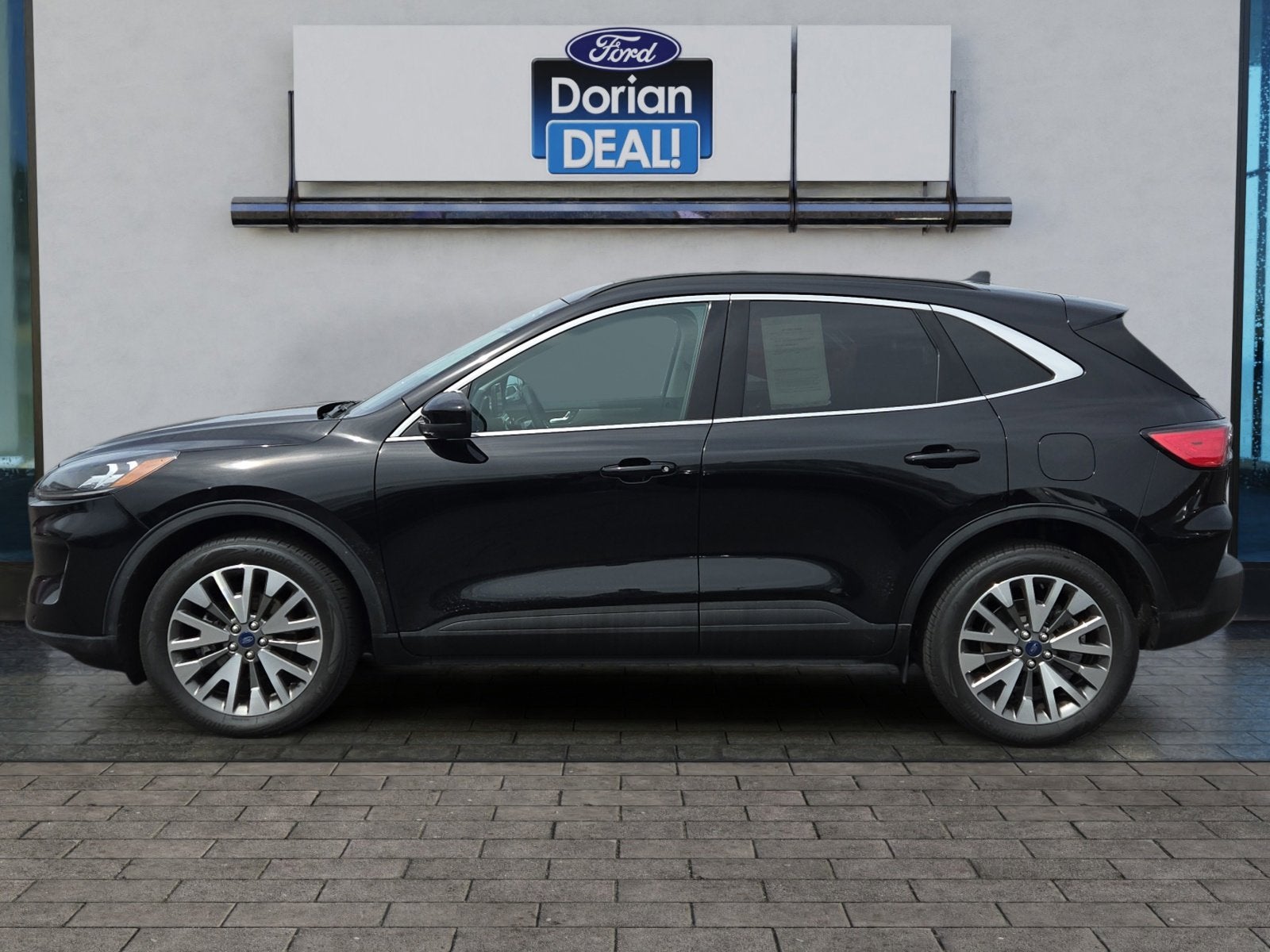 2022 Ford Escape Titanium
