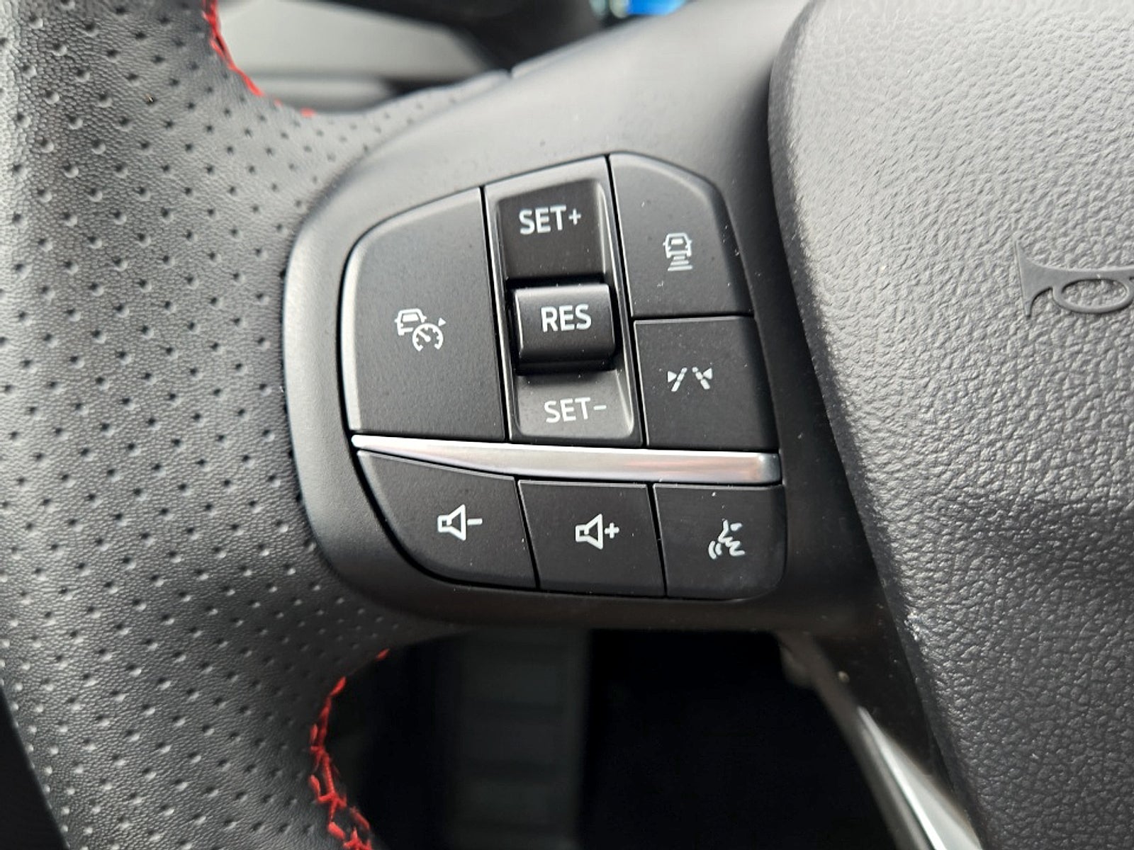 2023 Ford Escape ST-Line Elite