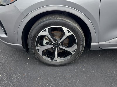 2023 Ford Escape ST-Line Elite