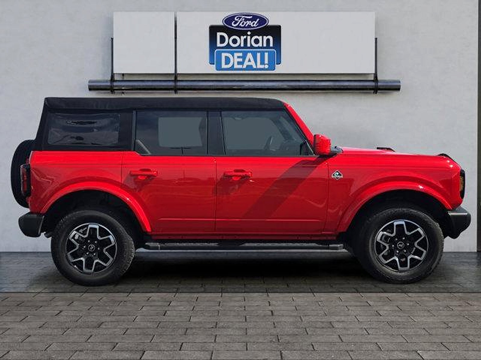 2024 Ford Bronco Outer Banks