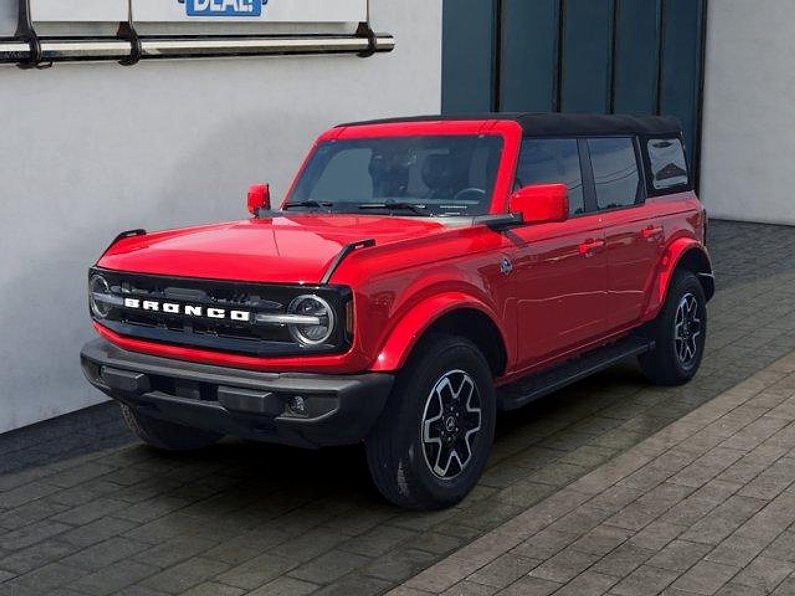 2024 Ford Bronco Outer Banks