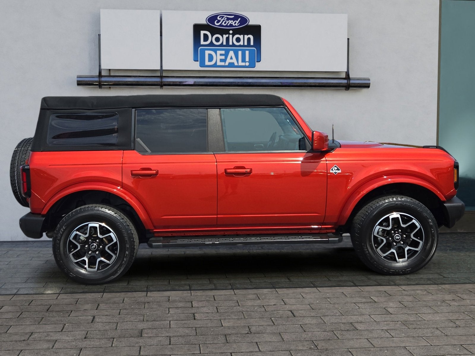 2023 Ford Bronco Outer Banks