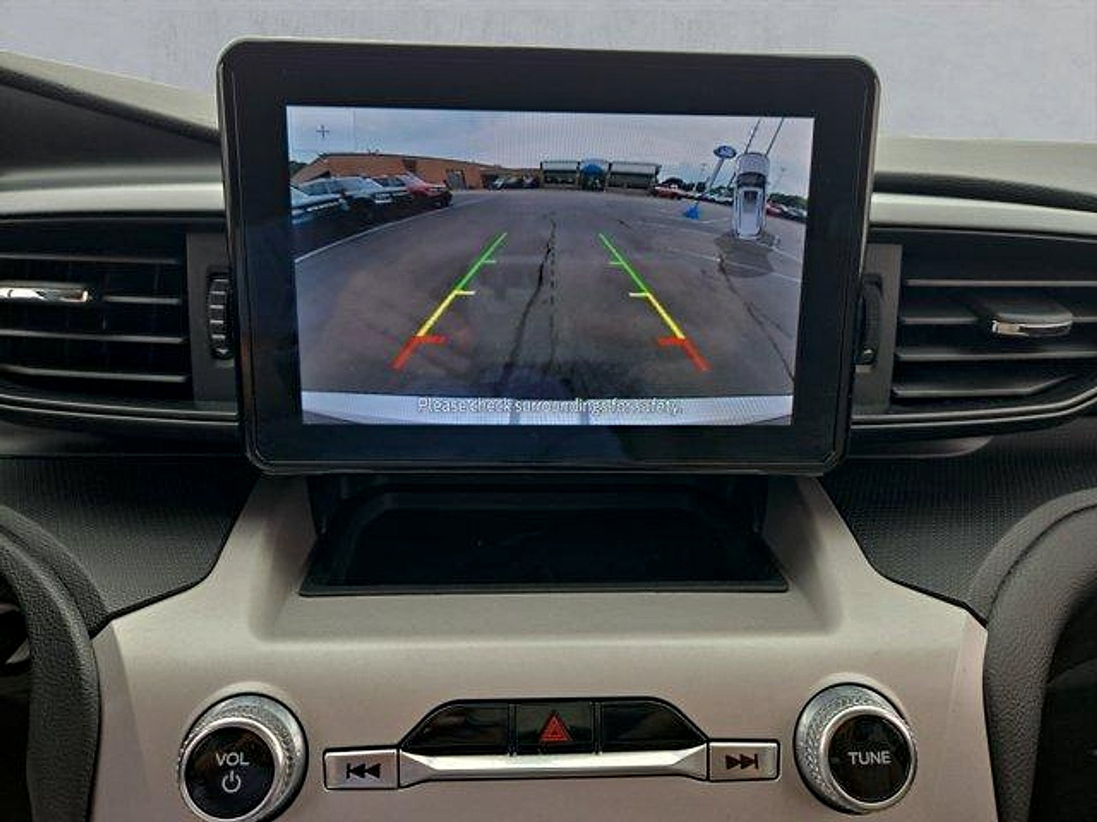 2023 Ford Explorer Base