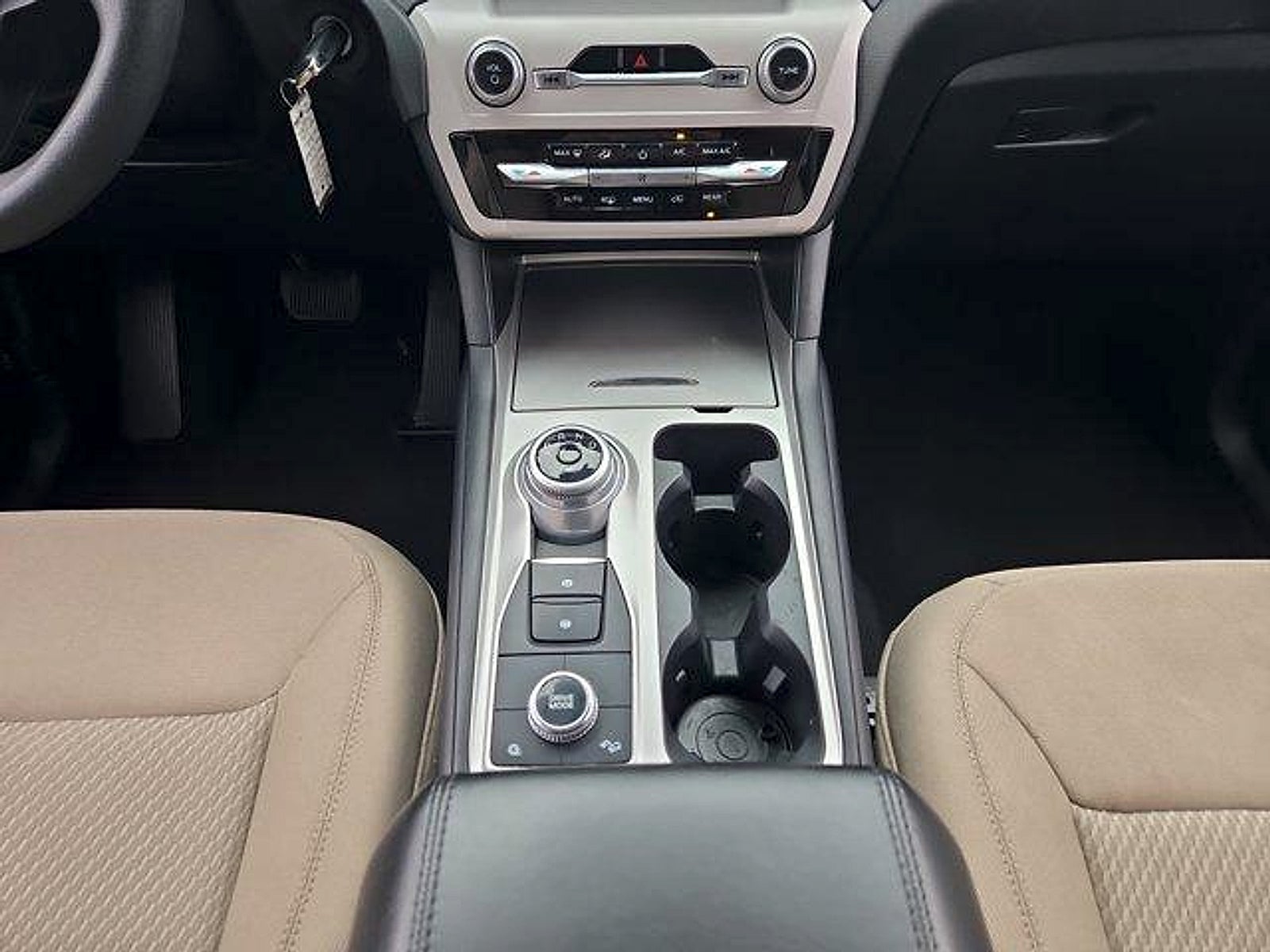 2023 Ford Explorer Base