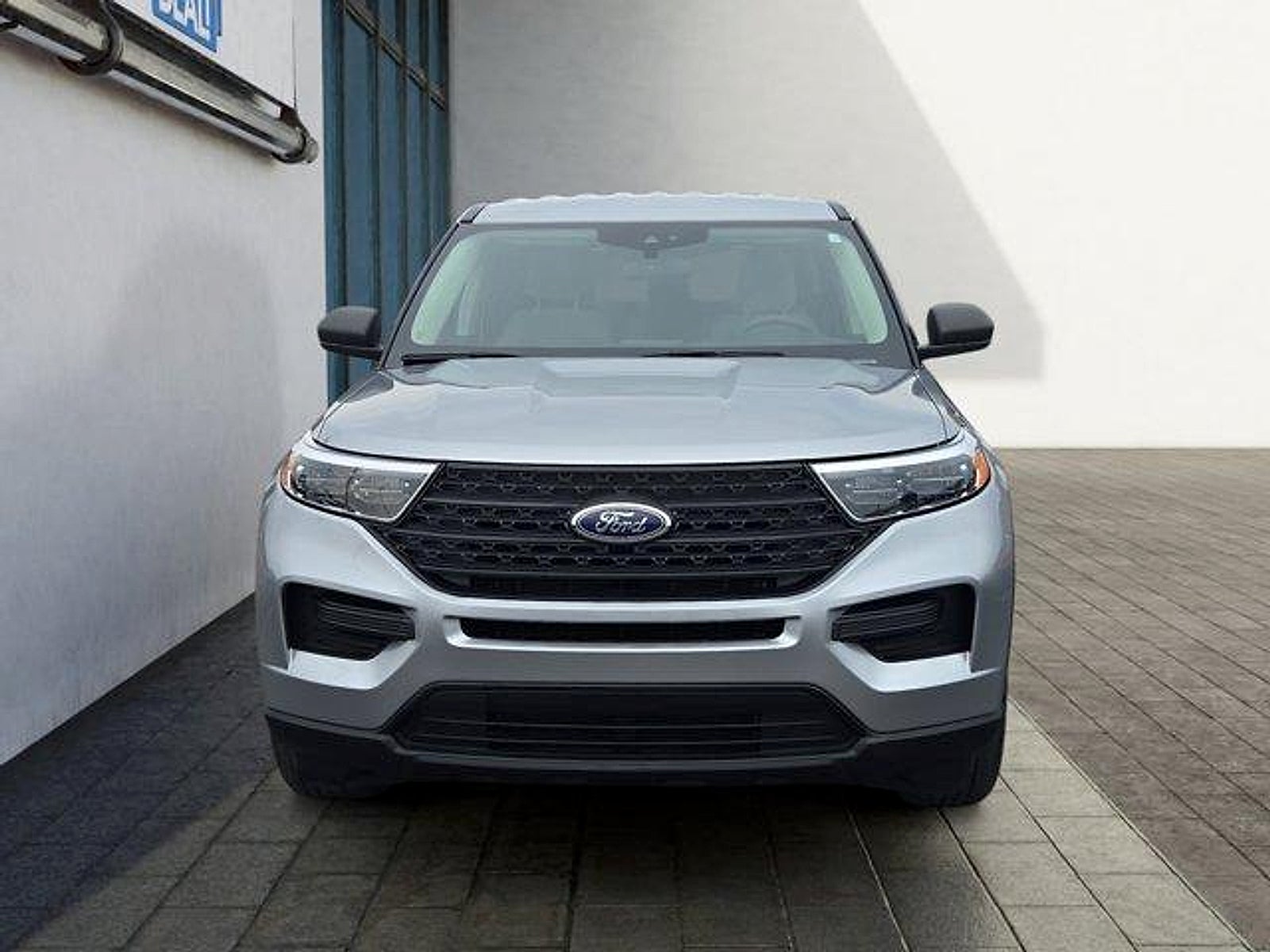 2023 Ford Explorer Base