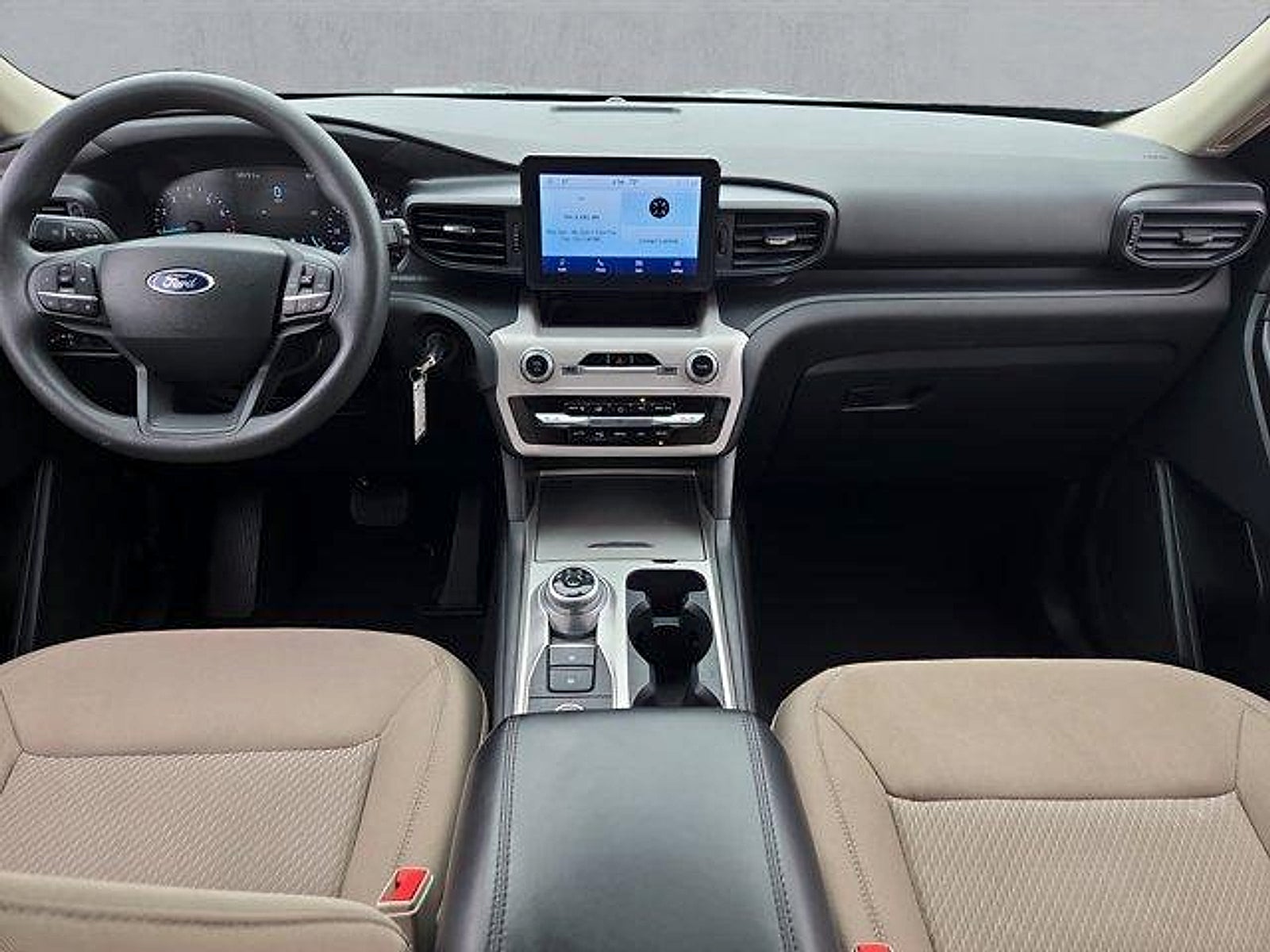2023 Ford Explorer Base