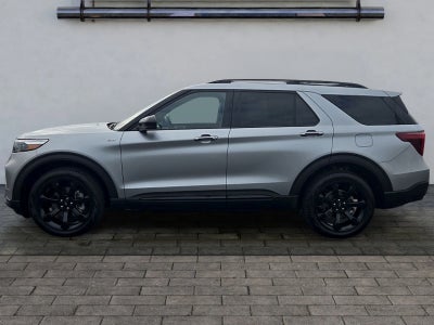 2024 Ford Explorer ST-Line