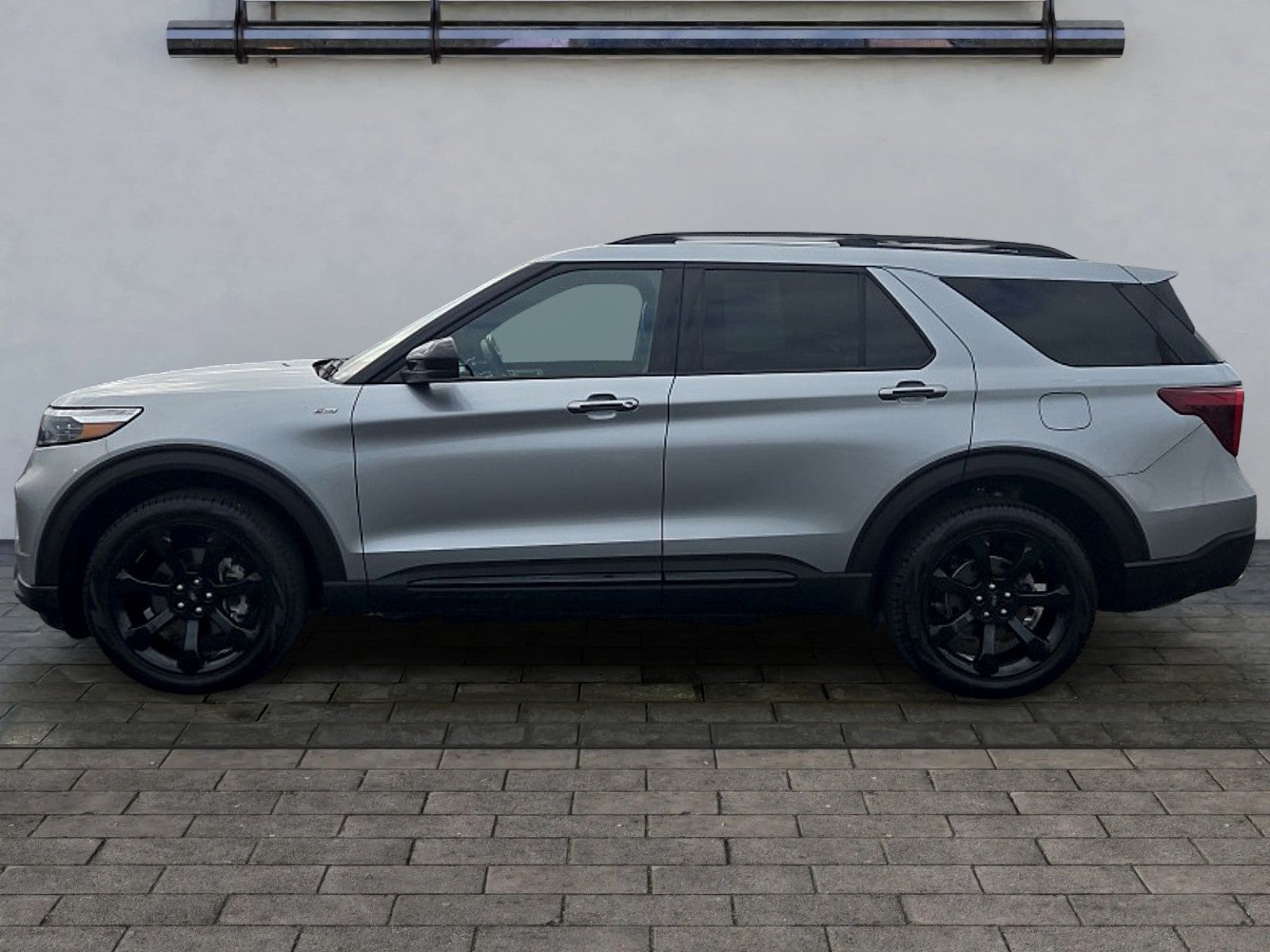 2024 Ford Explorer ST-Line