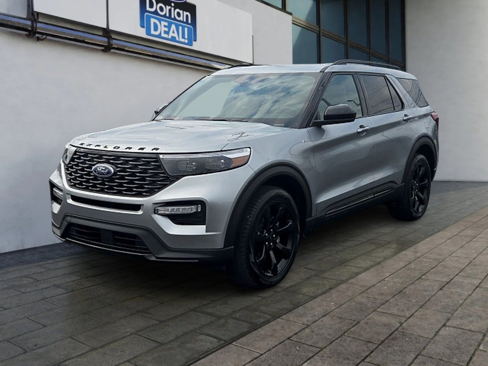 2024 Ford Explorer ST-Line