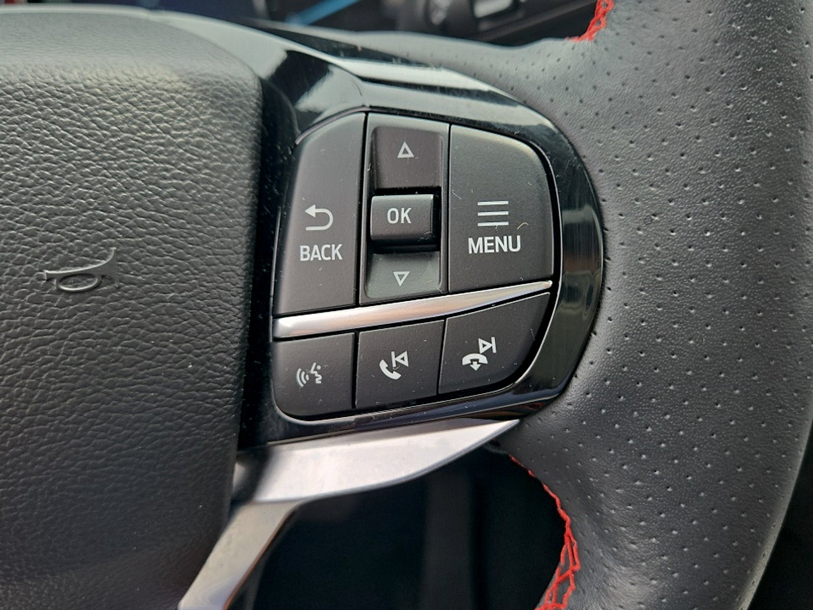 2024 Ford Explorer ST-Line