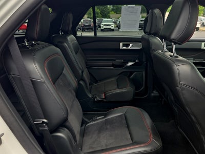 2024 Ford Explorer ST-Line