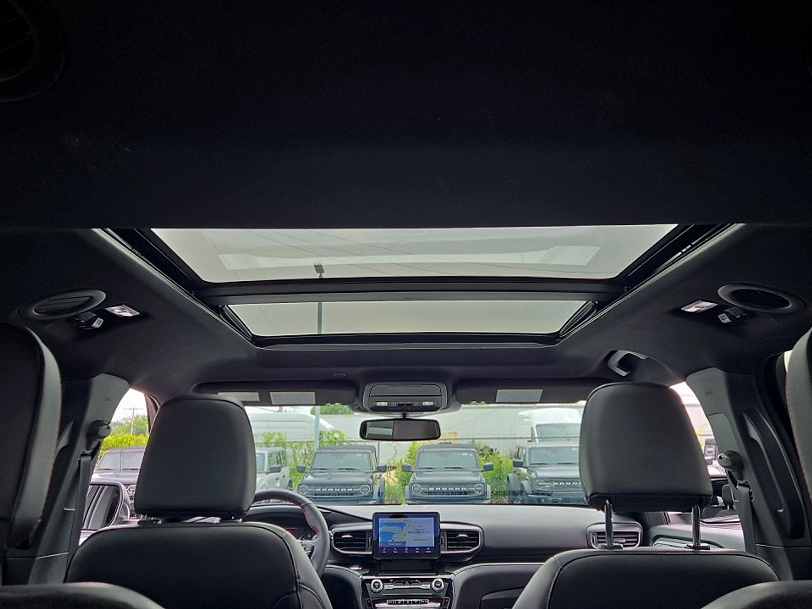 2024 Ford Explorer ST-Line