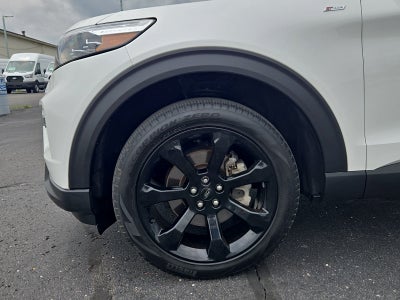 2024 Ford Explorer ST-Line