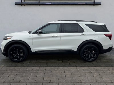2024 Ford Explorer ST-Line