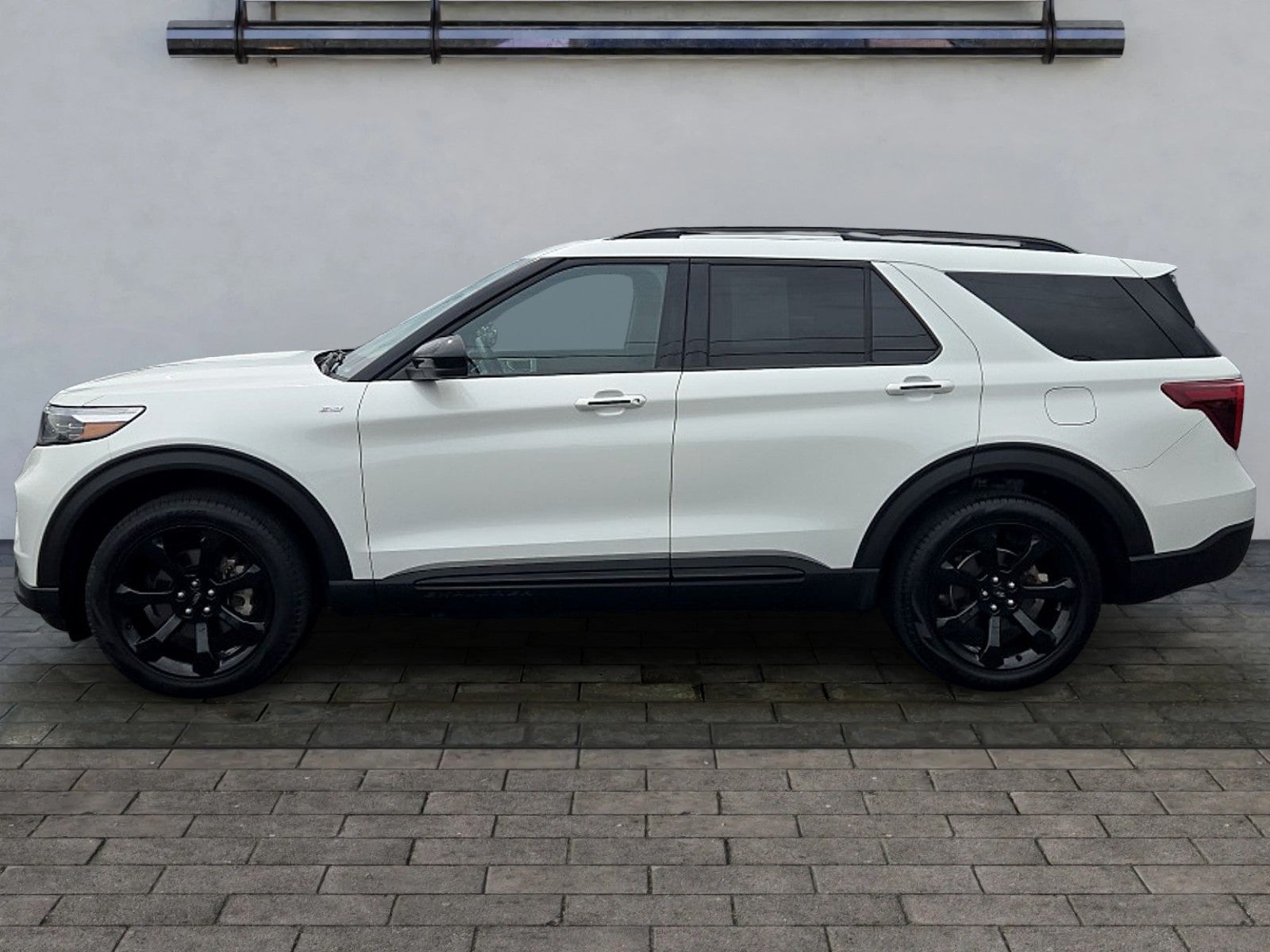 2024 Ford Explorer ST-Line