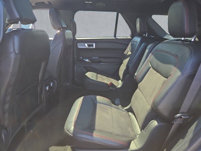 2024 Ford Explorer ST-Line