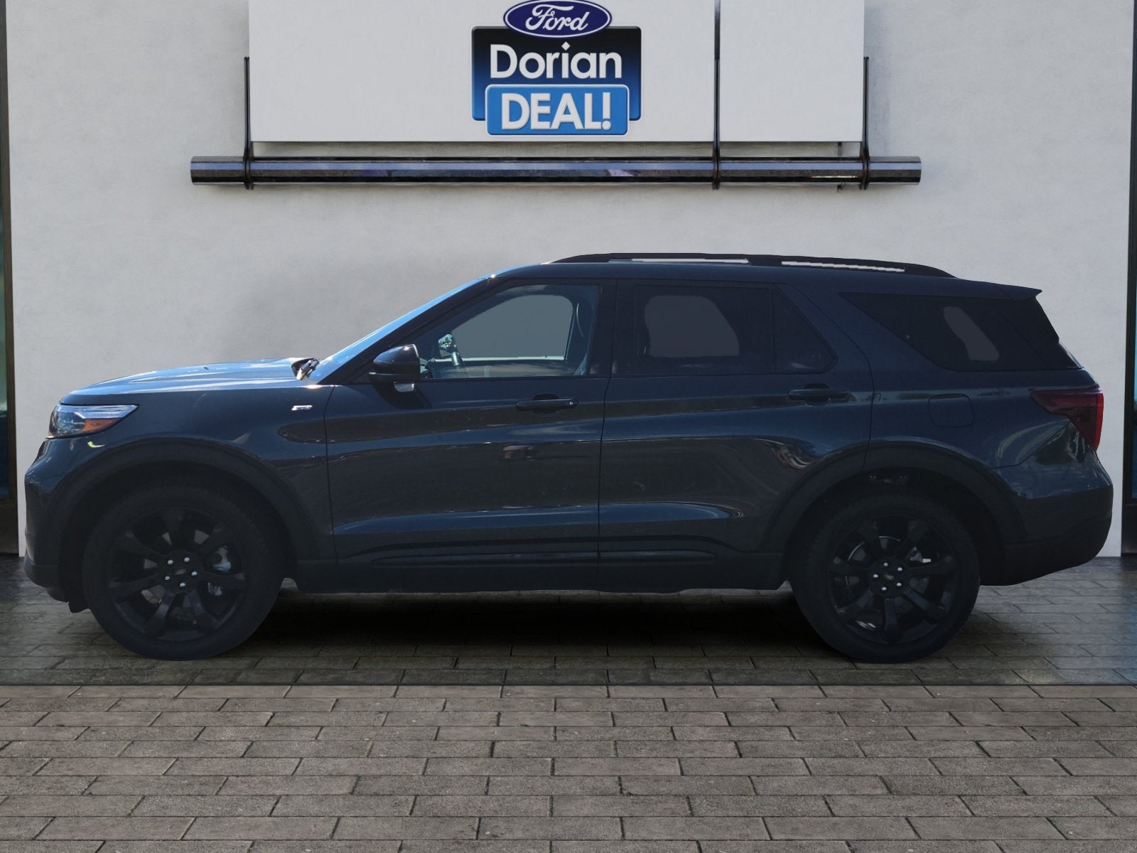 2024 Ford Explorer ST-Line