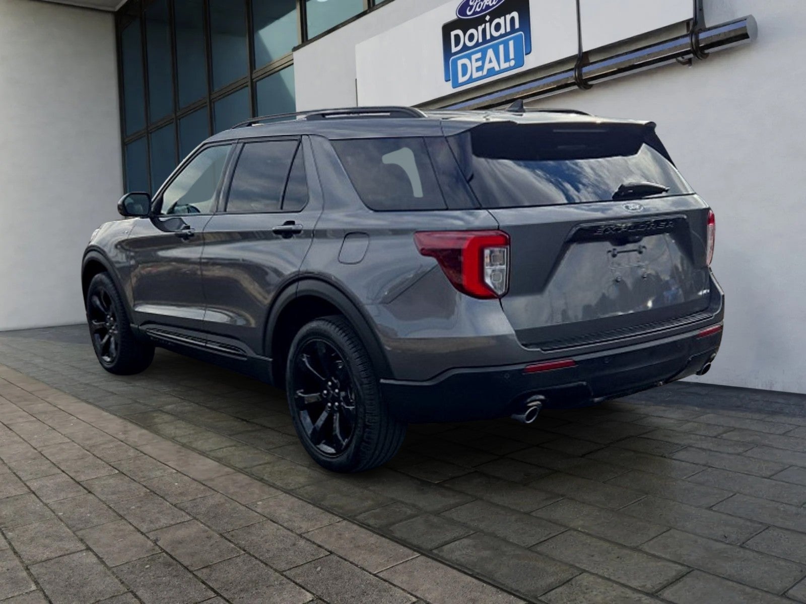 2023 Ford Explorer ST-Line