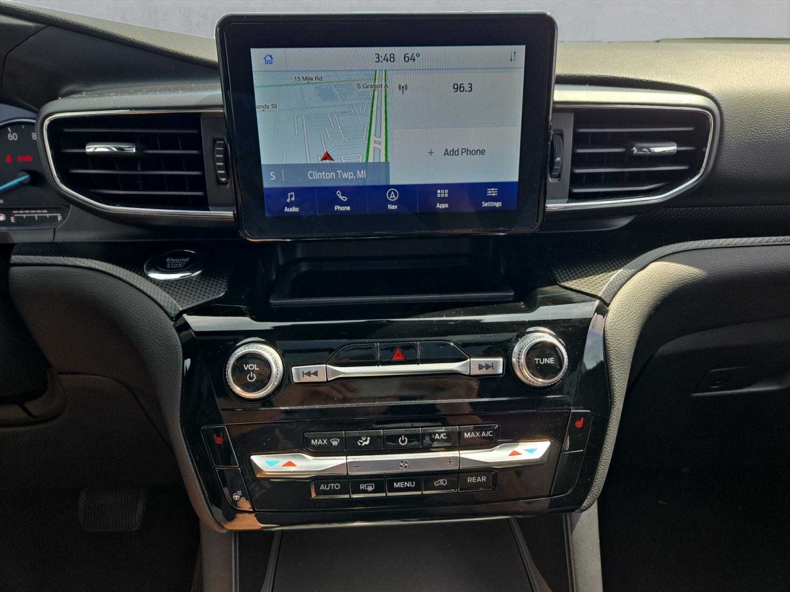 2024 Ford Explorer ST-Line