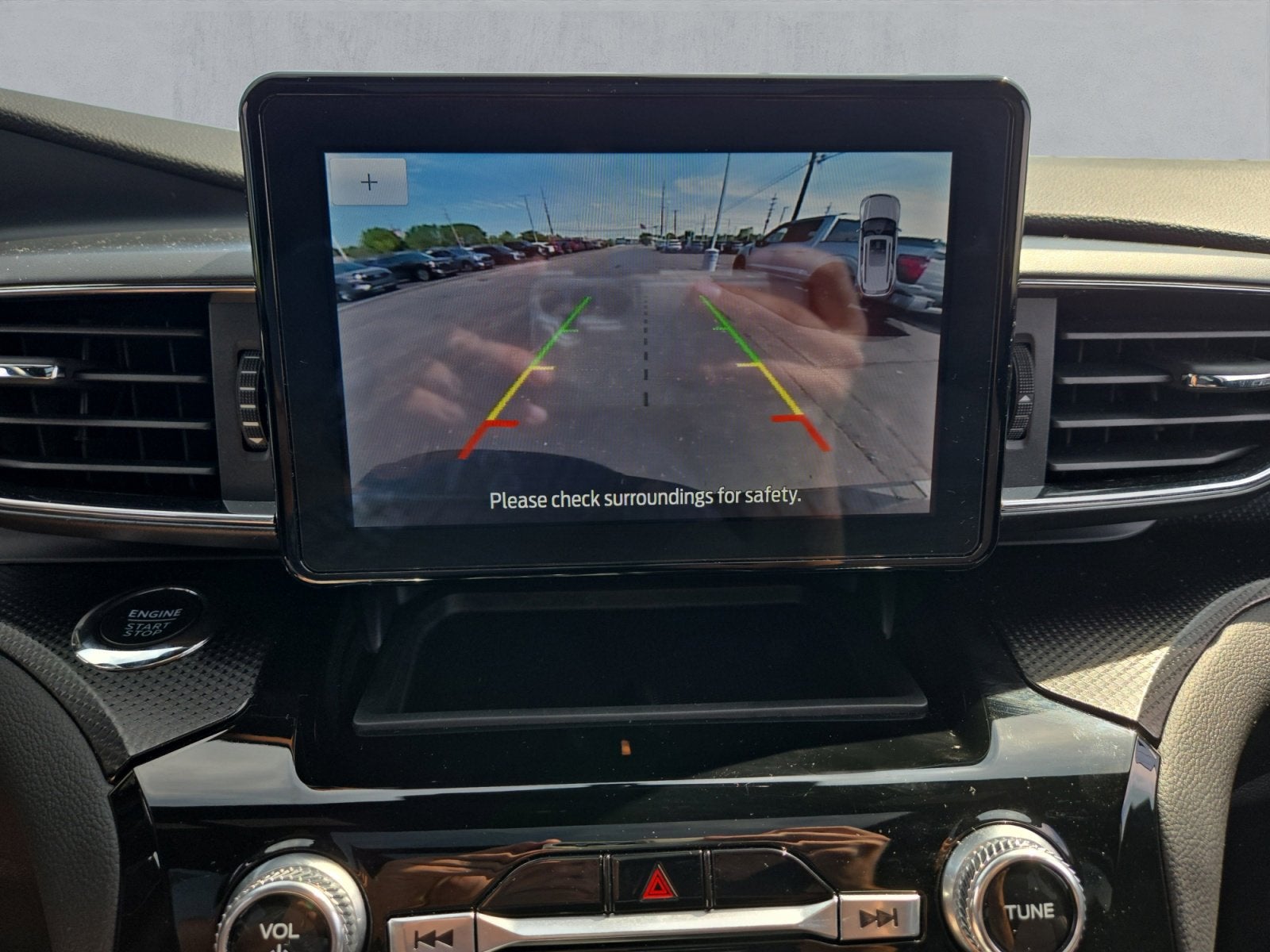 2024 Ford Explorer ST-Line