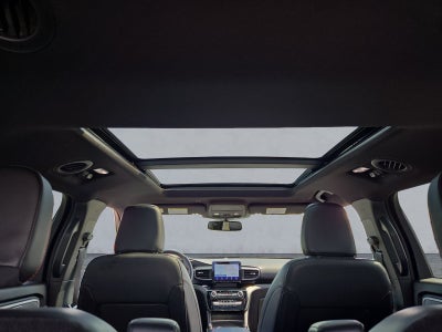2024 Ford Explorer ST-Line