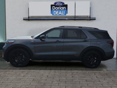 2024 Ford Explorer ST-Line