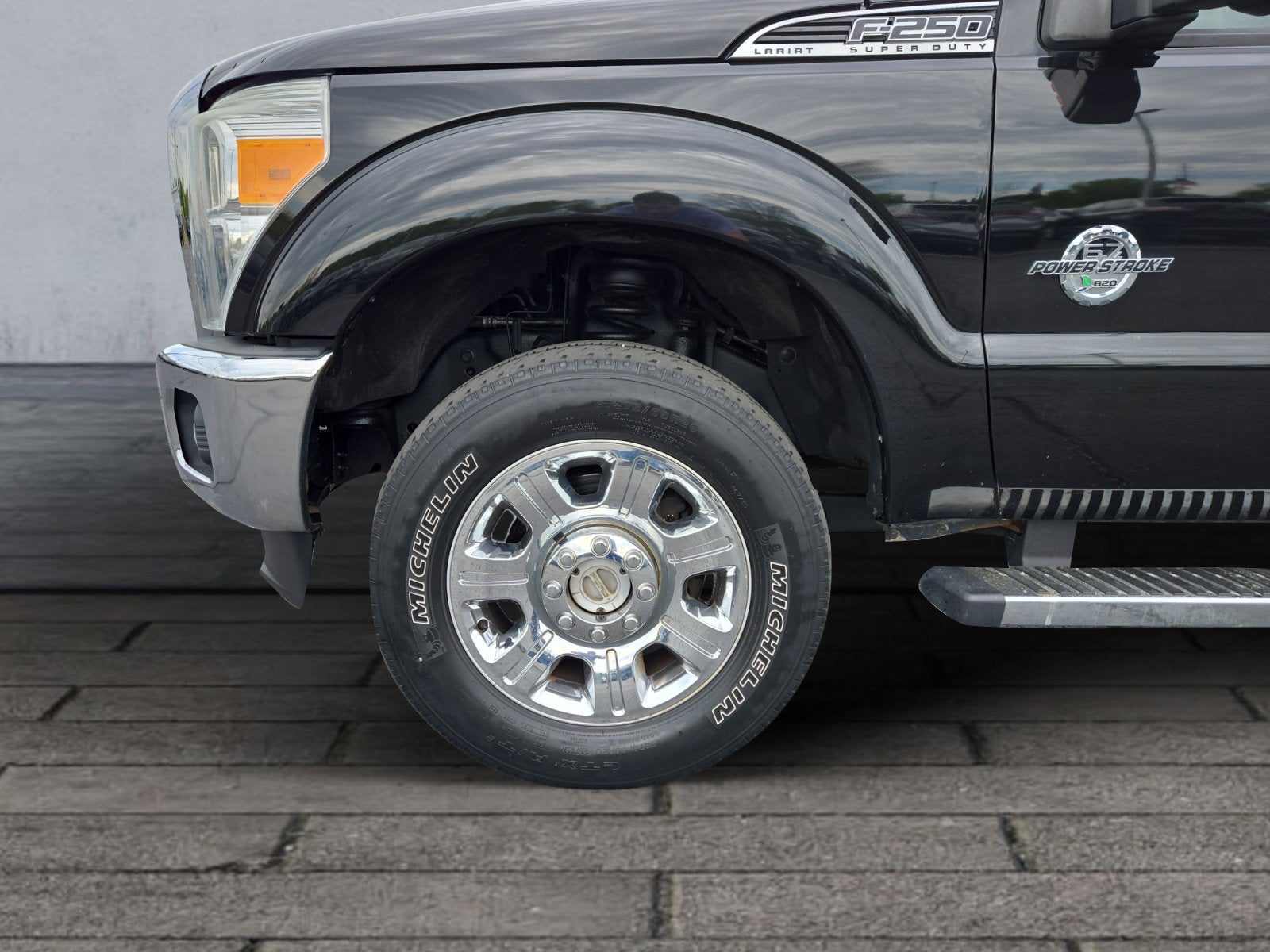 2015 Ford Super Duty F-250 SRW Lariat