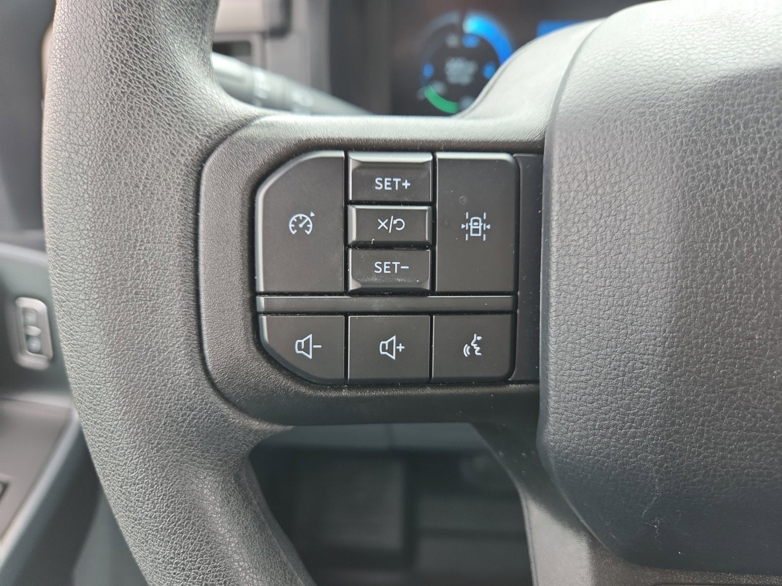 2025 Ford F-150 Lightning Pro