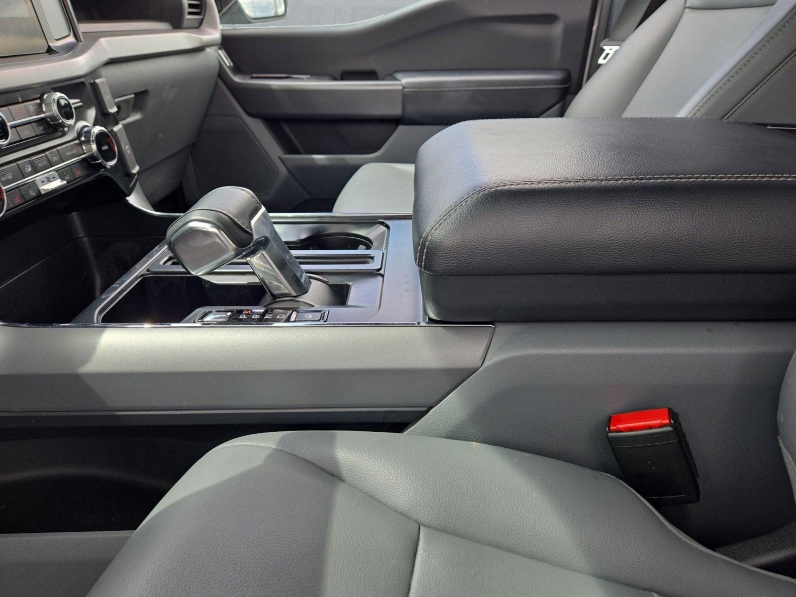 2025 Ford F-150 Lightning Pro