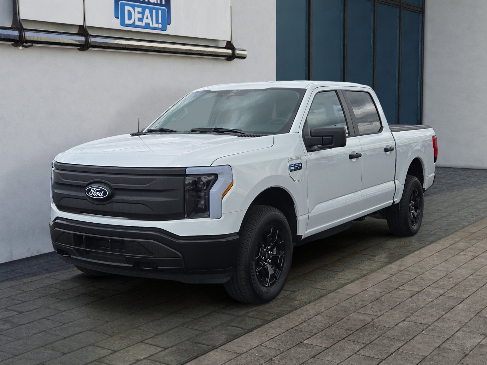 2025 Ford F-150 Lightning Pro