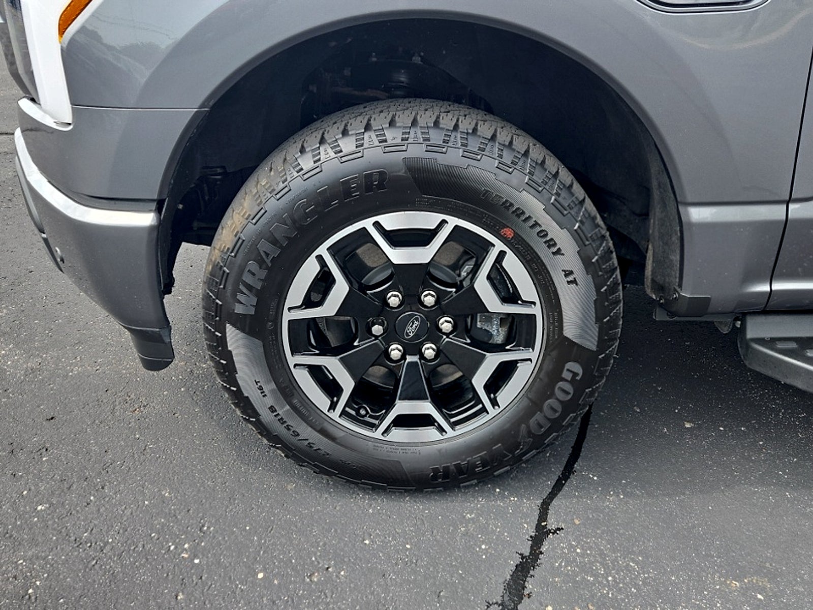 2023 Ford F-150 Lightning XLT