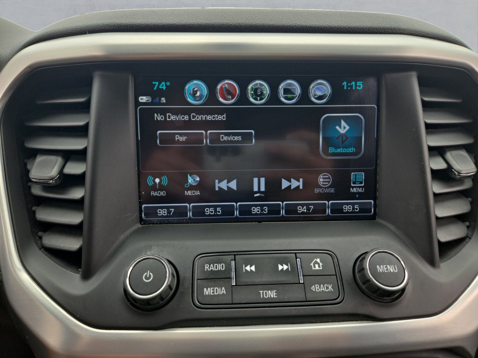 2017 GMC Acadia SLE