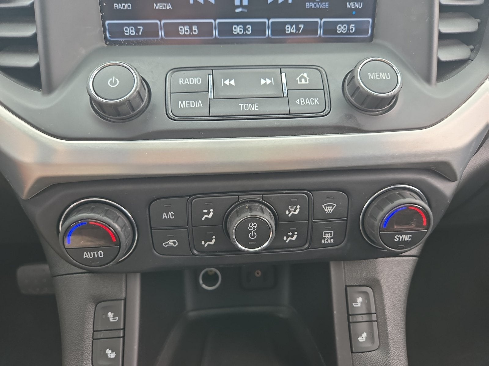 2017 GMC Acadia SLE
