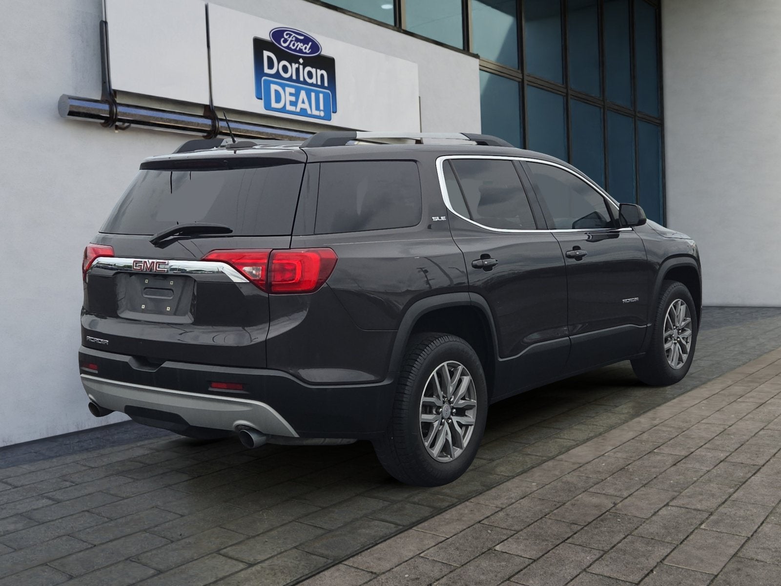 2017 GMC Acadia SLE