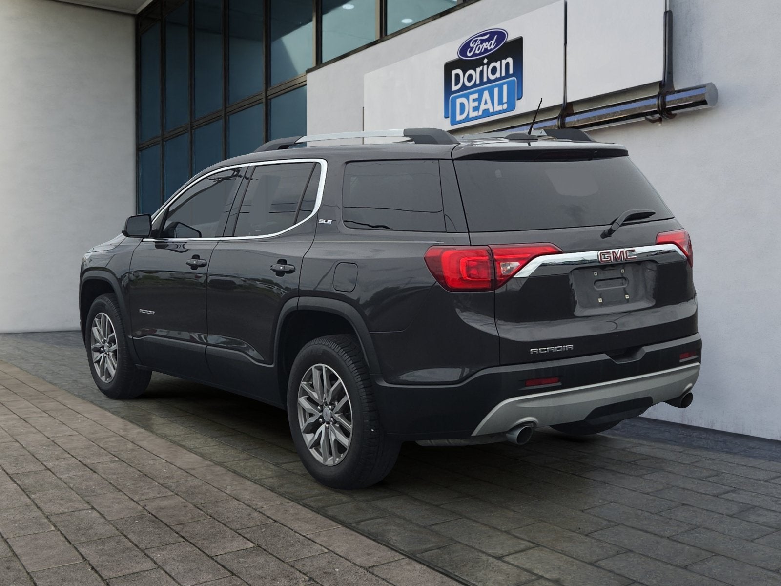 2017 GMC Acadia SLE