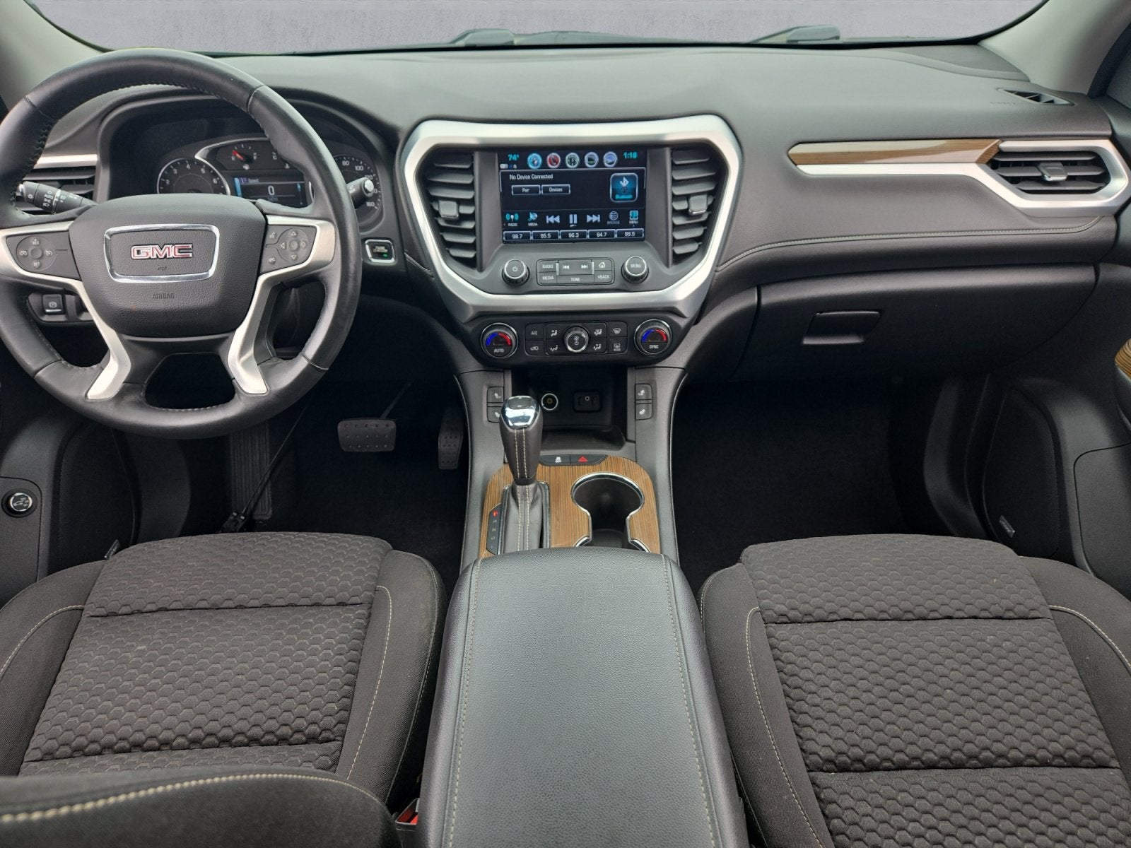2017 GMC Acadia SLE