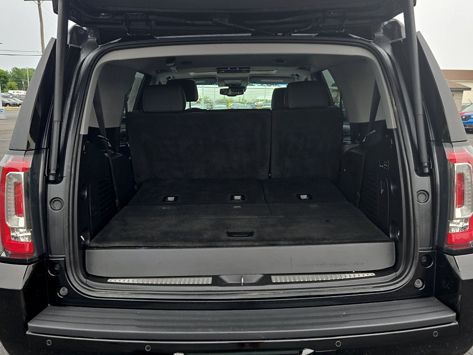 2019 GMC Yukon SLT